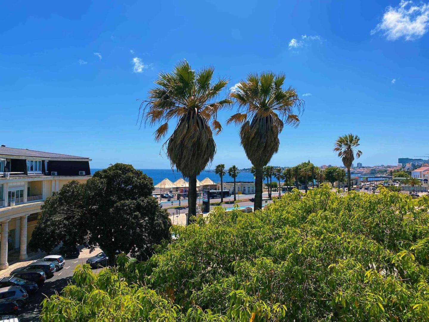 Sea View W Balcony 2 Mins Walk To Beach & Casino Apartment Estoril Exterior photo